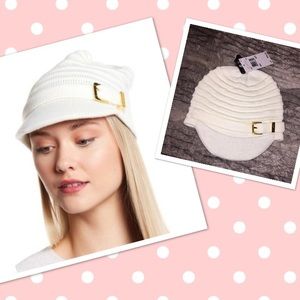NWT Michael Kors Cream White Buckle newsboy hat